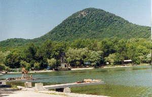 Озеро возле горы Железной