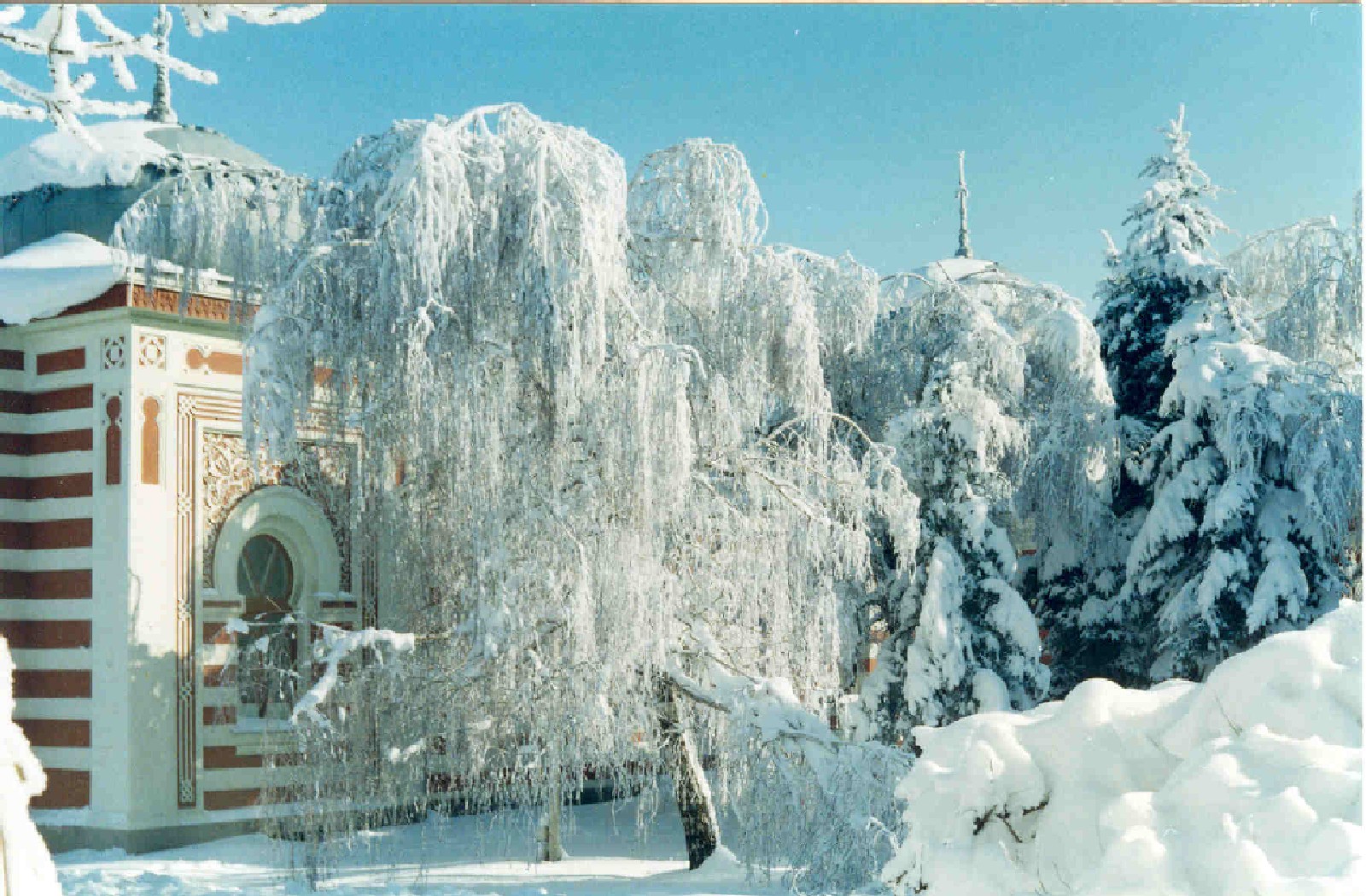 Железноводск 
 в снежном убранстве-январь 2003года
